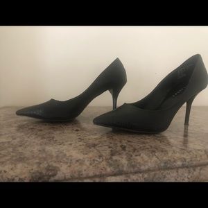 Metaphor Black Heels